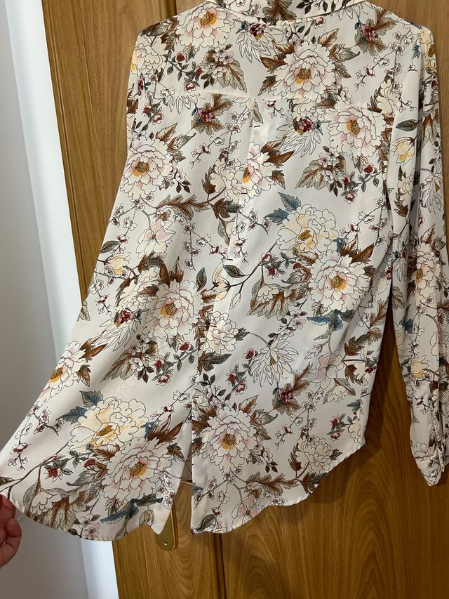 Camisa flores zara
