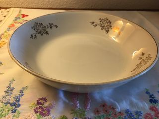 Juego 5 piezas porcelana con ribete dorado