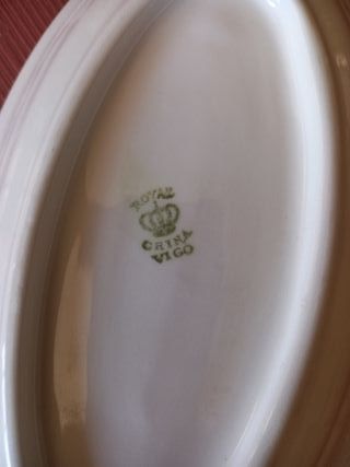 Piezas antiguas de vajilla