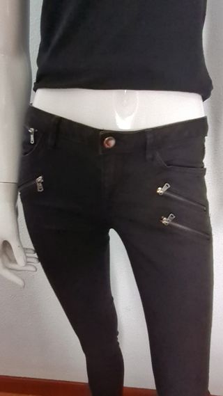 Pantalón pitillo - Zara - Talla 38