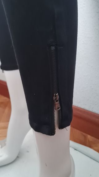 Pantalón pitillo - Zara - Talla 38