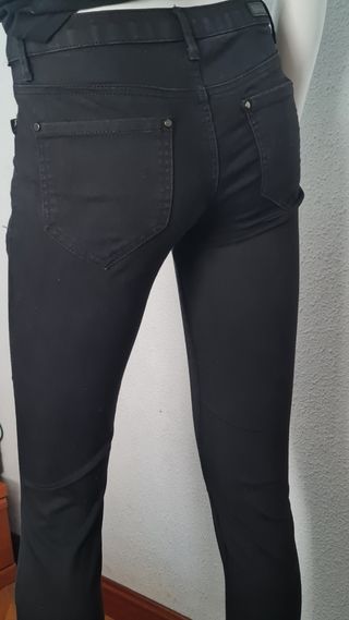 Pantalón pitillo - Zara - Talla 38