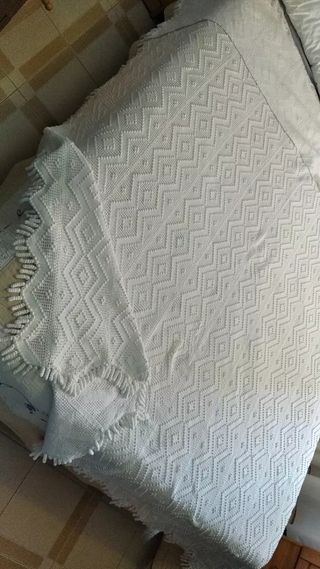 colcha ganchillo nueva.