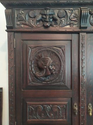 Mueble escritorio estilo castellano antiguo