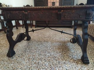 Mueble escritorio estilo castellano antiguo