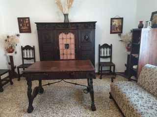 Mueble escritorio estilo castellano antiguo