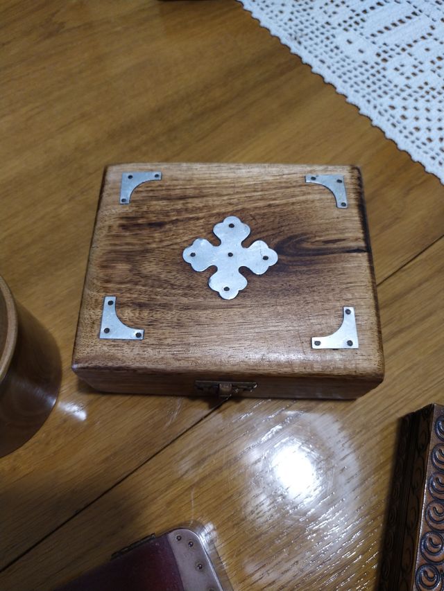 Colección de 10 cajas artesanales nuevas