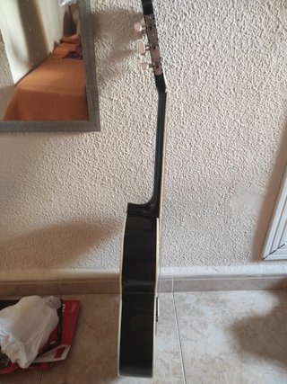 Guitarra española tamaño niño