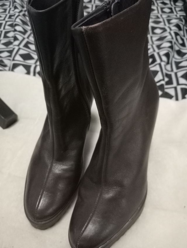 botas, botines, negros y marrones marca castaner