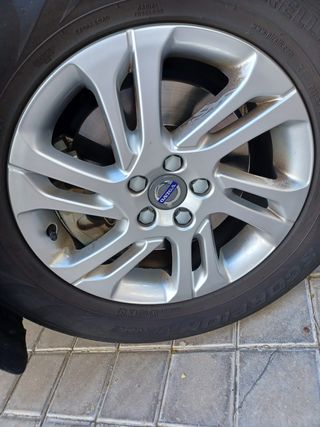 Volvo XC60 D4 Ruedas 4