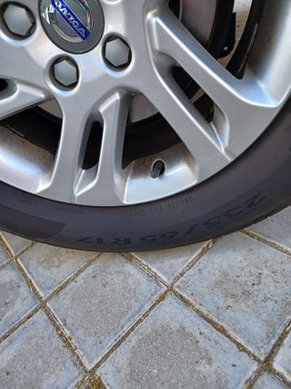 Volvo XC60 D4 Ruedas 4