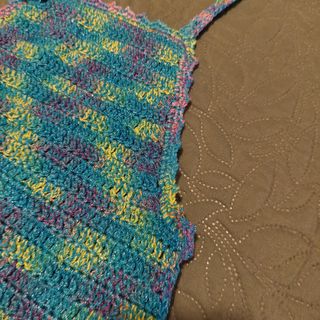 Top niña colorines a crochet hecho a mano.