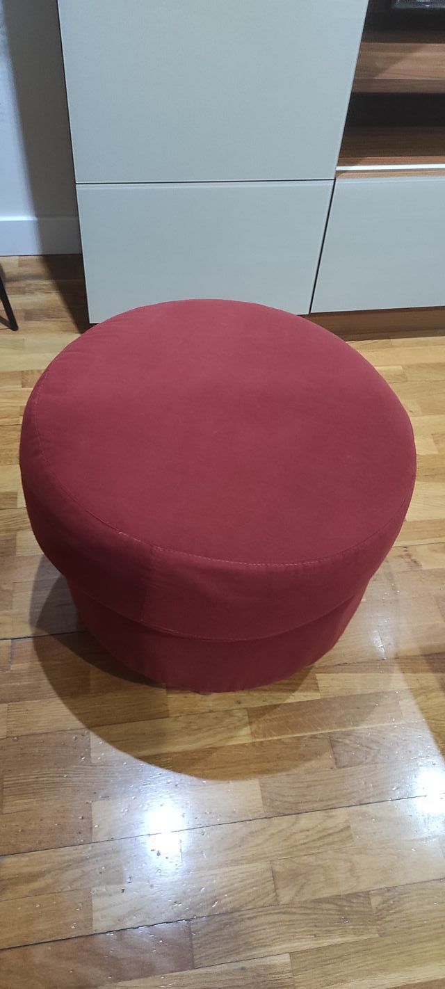 Puf rojo