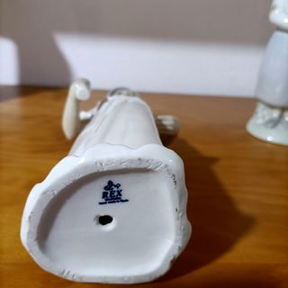 figura porcelana Rex
