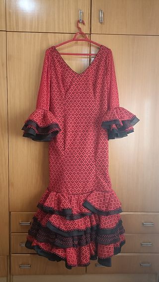 traje flamenca sevillana 