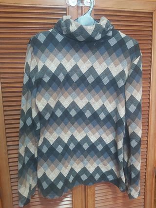 Vestido, Camisas. 8 prendas de vestir de damas