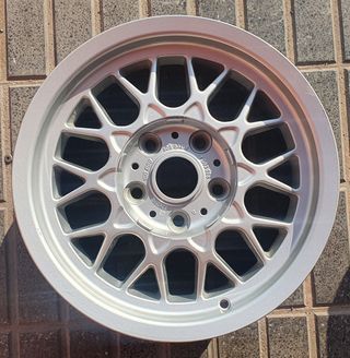 VENDO 1 LLANTA SUELTA EN 15 BMW SERIE 5 BBS 1999
