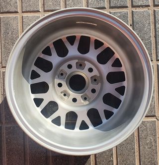 VENDO 1 LLANTA SUELTA EN 15 BMW SERIE 5 BBS 1999