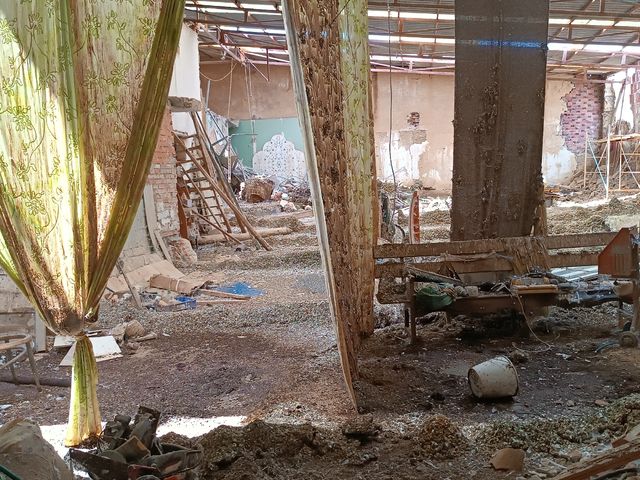 nave con pozo de agua