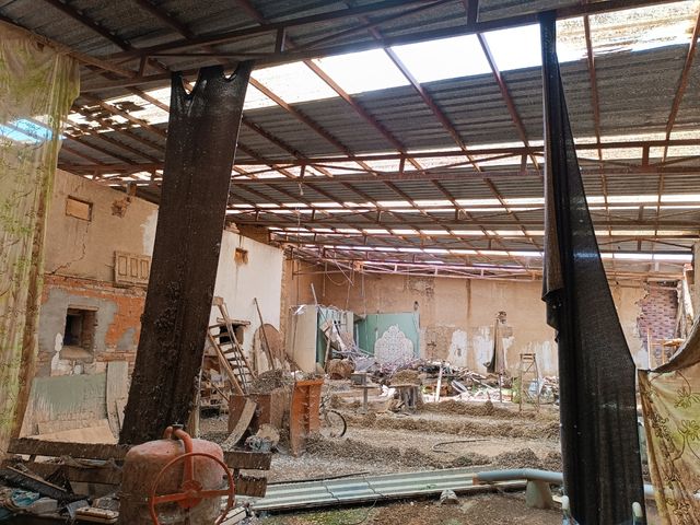 nave con pozo de agua