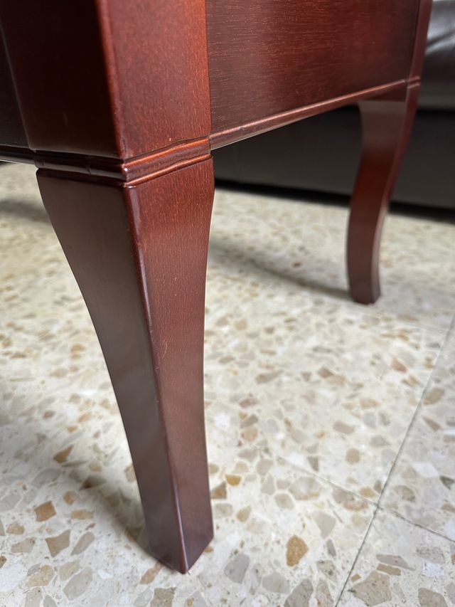 Mesa de salón de muebles Alarcón 