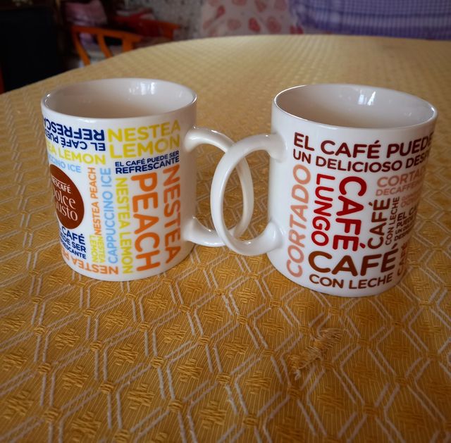 2 tazas-desayuno de cerámica🌼⚘️🌸