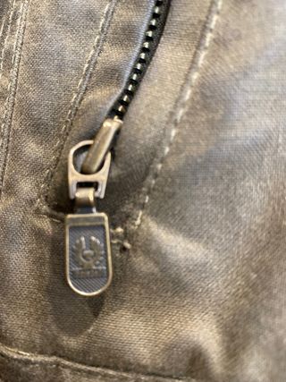 Cazadora Belstaff entallada