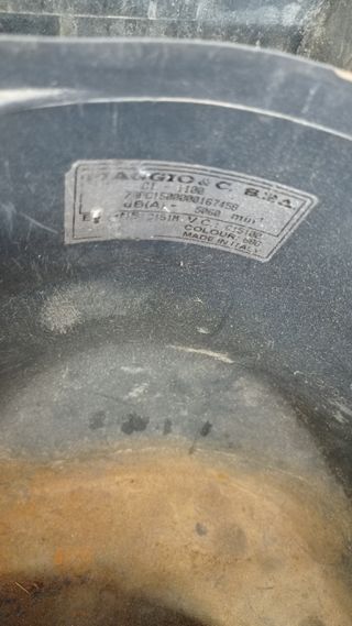 -Piaggio Liberty 49cc. Bañera,cofre