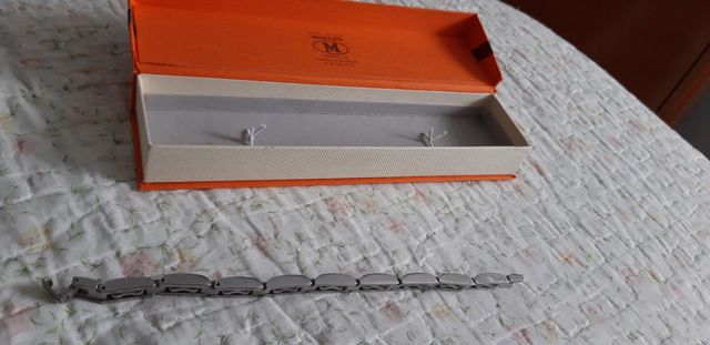 pulsera de acero