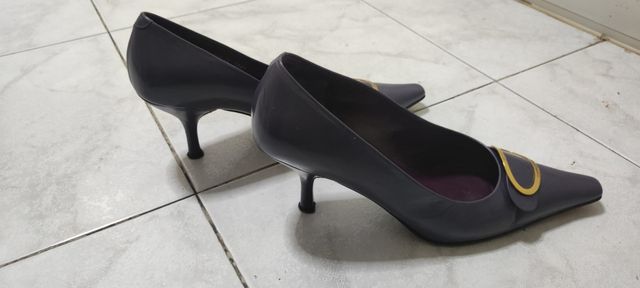zapatos violetas