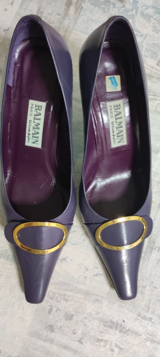zapatos violetas