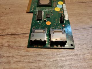 Tarjeta raid sas servidor