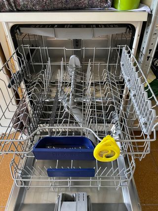 Lavavajillas SIEMENS casi nuevo