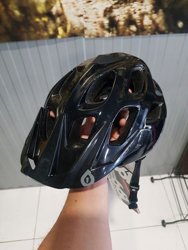 casco 661 Recom Scout talla L  50€