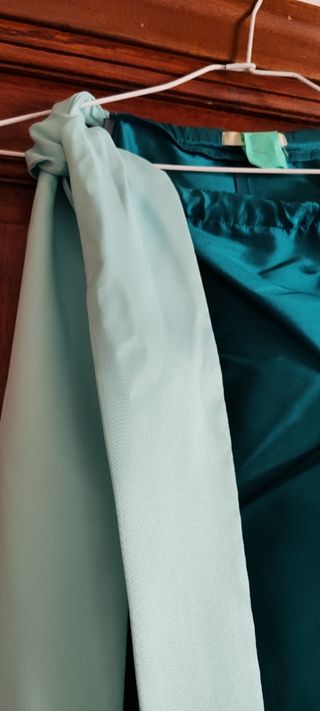 vestido verde azulado