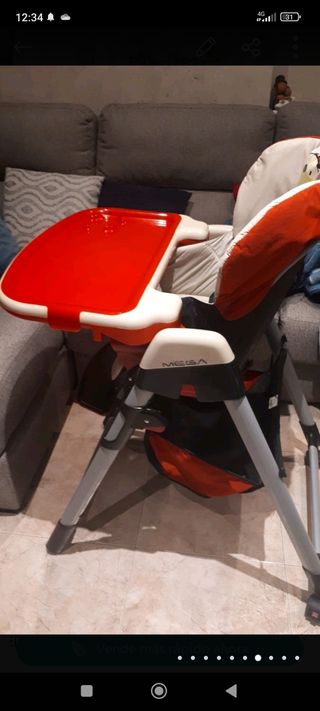 Trona de bebé plegable Mega de Jané