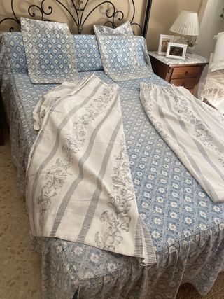 Colcha de matrimonio con 2 fundas de cojines 40x70