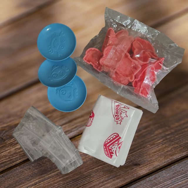 Gioco per bambini con plastilina