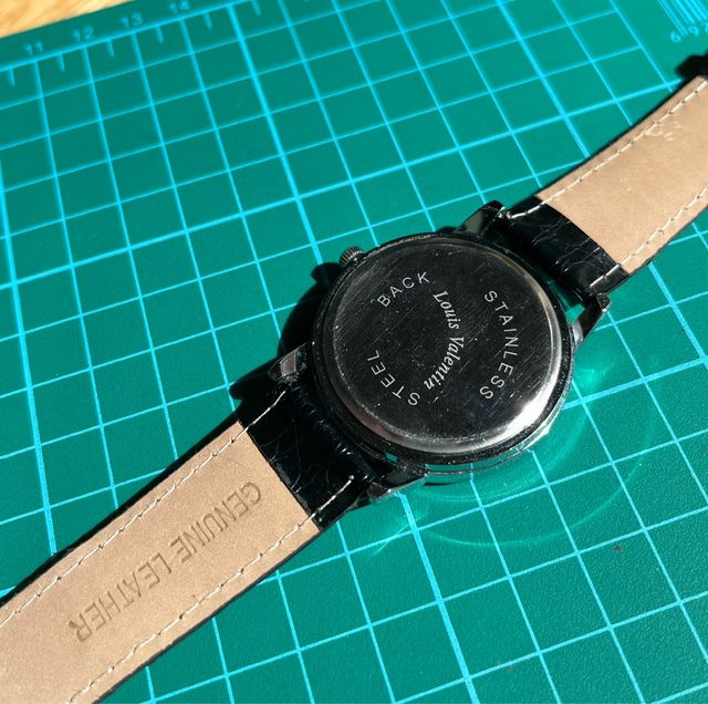 Reloj sencillo y elegante fácil de leer