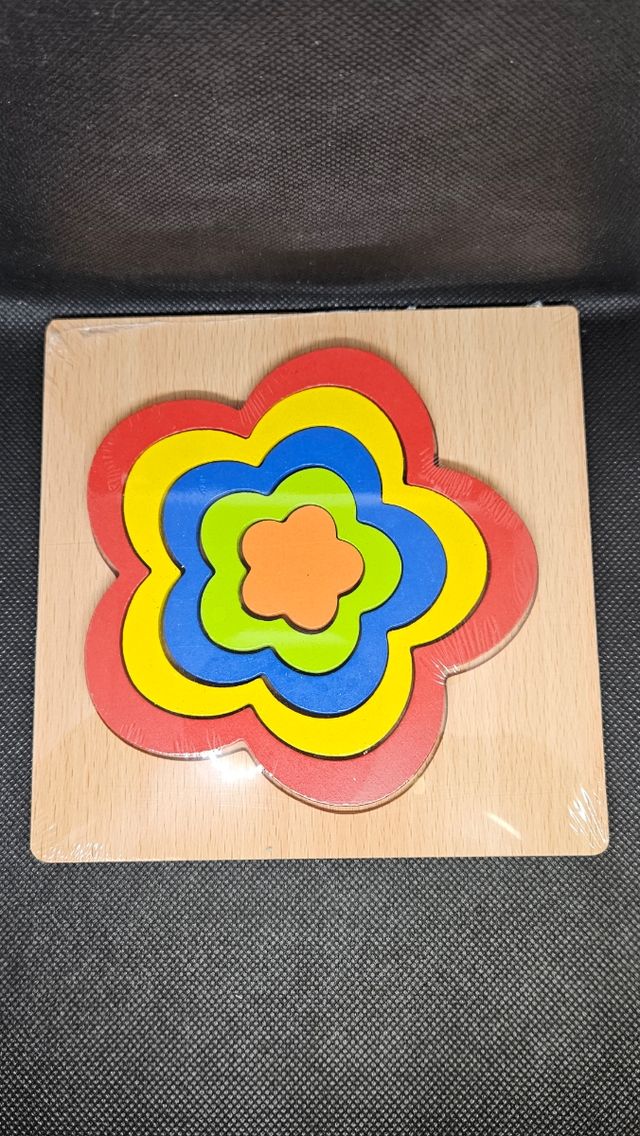 Giocattoli Montessori in legno