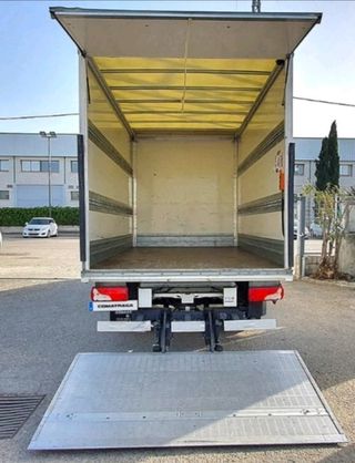 SERVICIO DE TRANSPORTES Y MUDANZAS