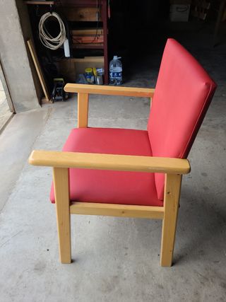 Butacas o sillas de madera