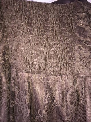 Vestido fiesta largo de encaje. Color marrón. T 40