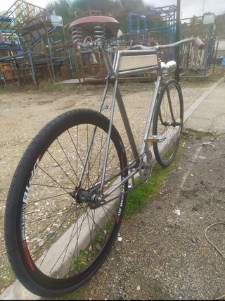 bicicleta retro urbana fixie y contrapedal