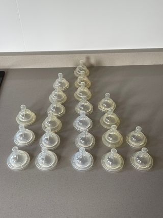 Tetinas dispensador y biberón