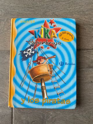 libro kika superbruja y los piratas
