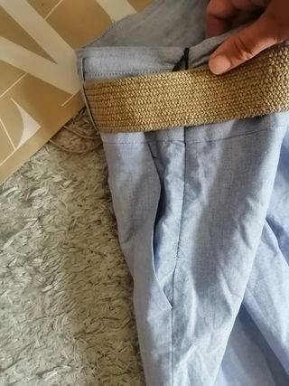 FALDA CINTURA ALTA CON VUELO Y BOLSILLOS ZARA 40