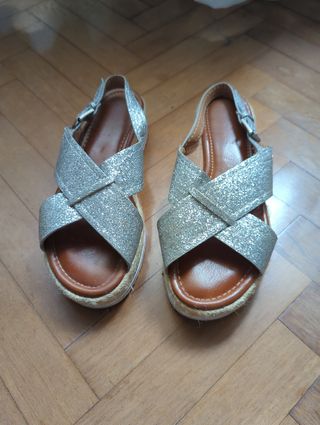 Sandalias plateadas