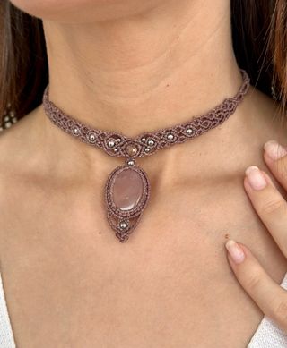 Gargantilla de Cuarzo rosa