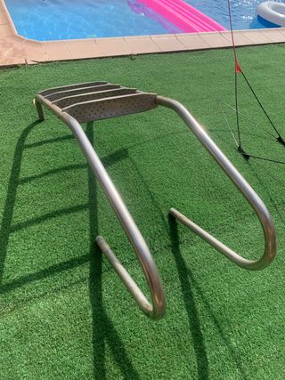 Escalera de piscina inoxidable 4 peldaños